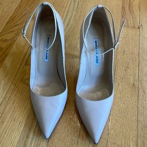 Manolo Blahnik beige heels size 39.5
